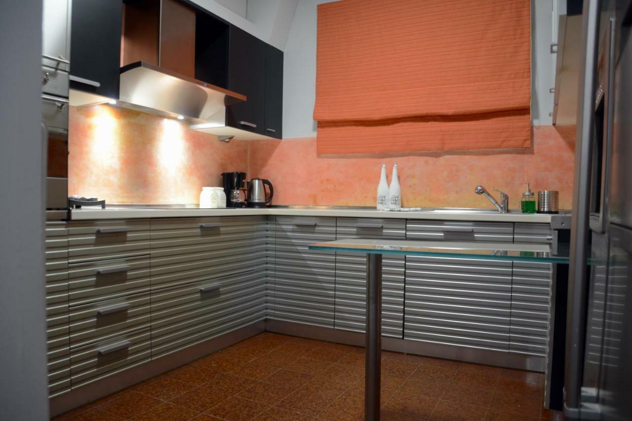 Modern & Classy Central Apartment Atenas Exterior foto